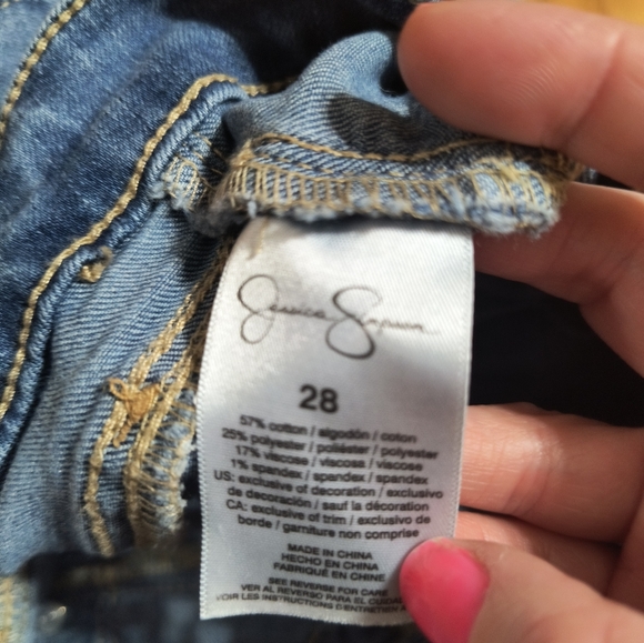 Jessica Simpson Kiss Me Super Skinny jeans, size 28w by 27.5L - Picture 10 of 15
